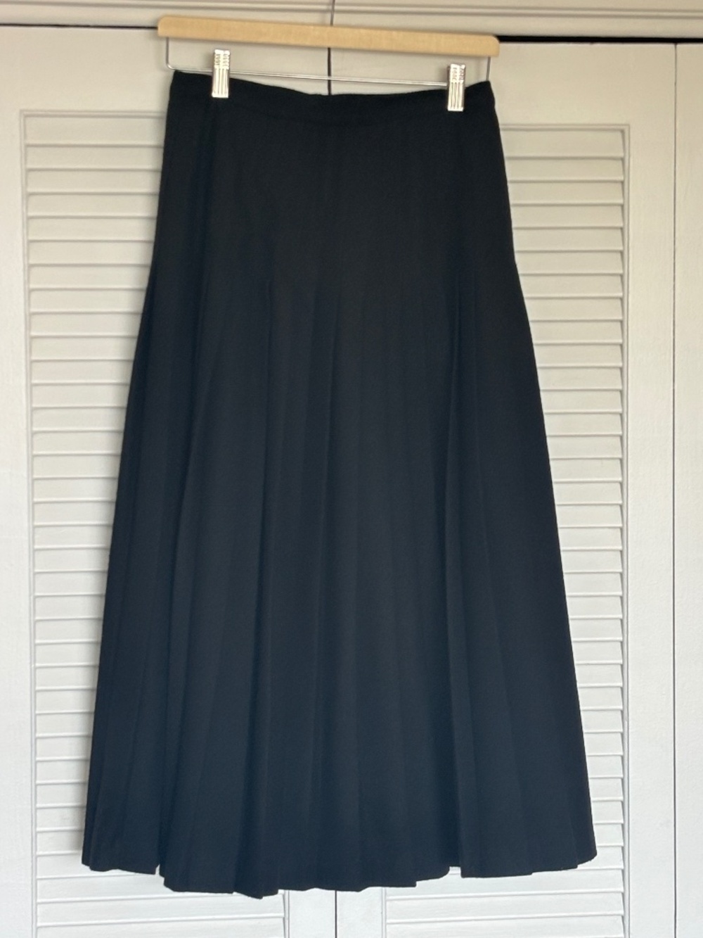 Suzanne Rae Black Wool Midi Pleated Skirt Fully Lined & Warm Size 4